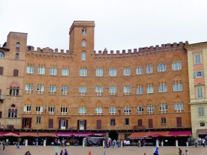 Siena, Palazzo Sansedoni